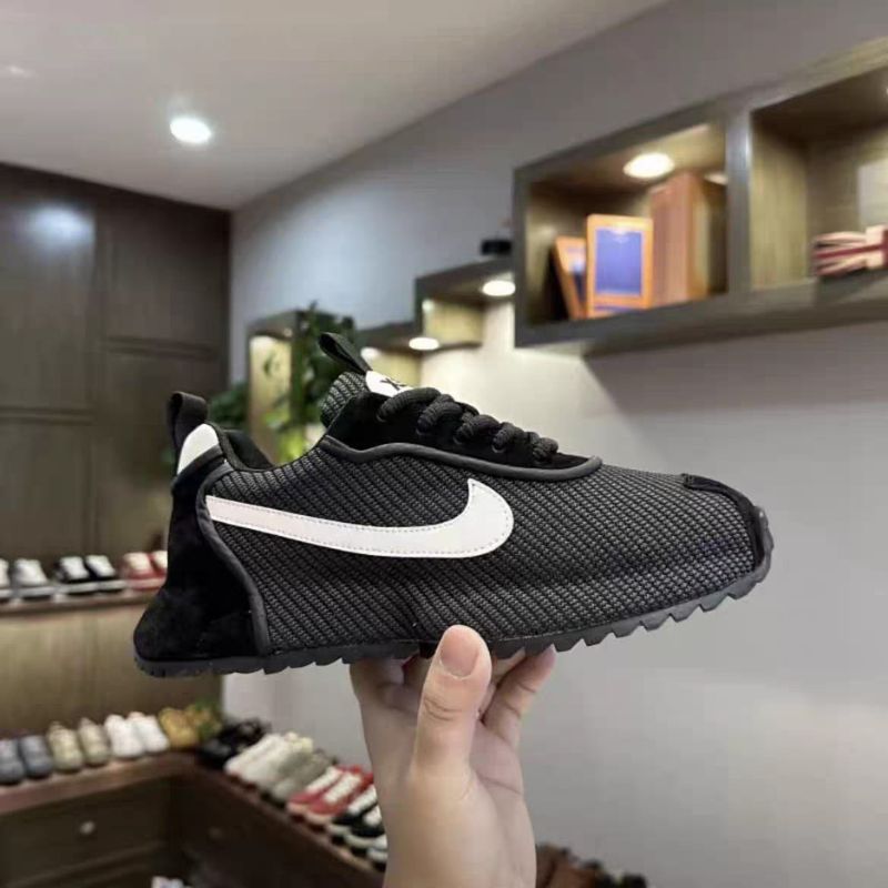 Sepatu 4