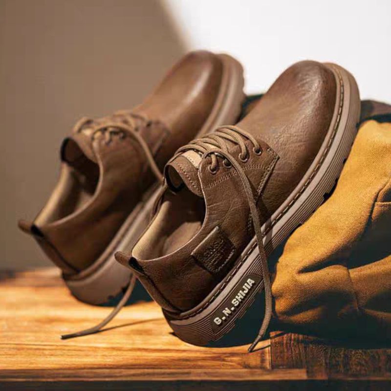 Sepatu Kulit Frost