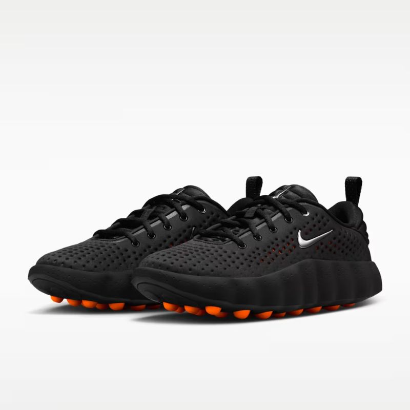 Sepatu Sport Black Ringan