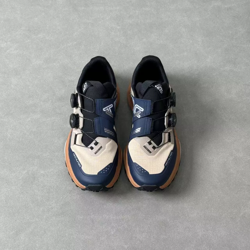Sepatu Gunung Boa Terra