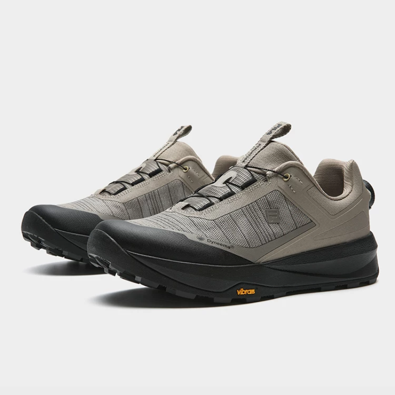 Sepatu Outdoor Kasual Helix