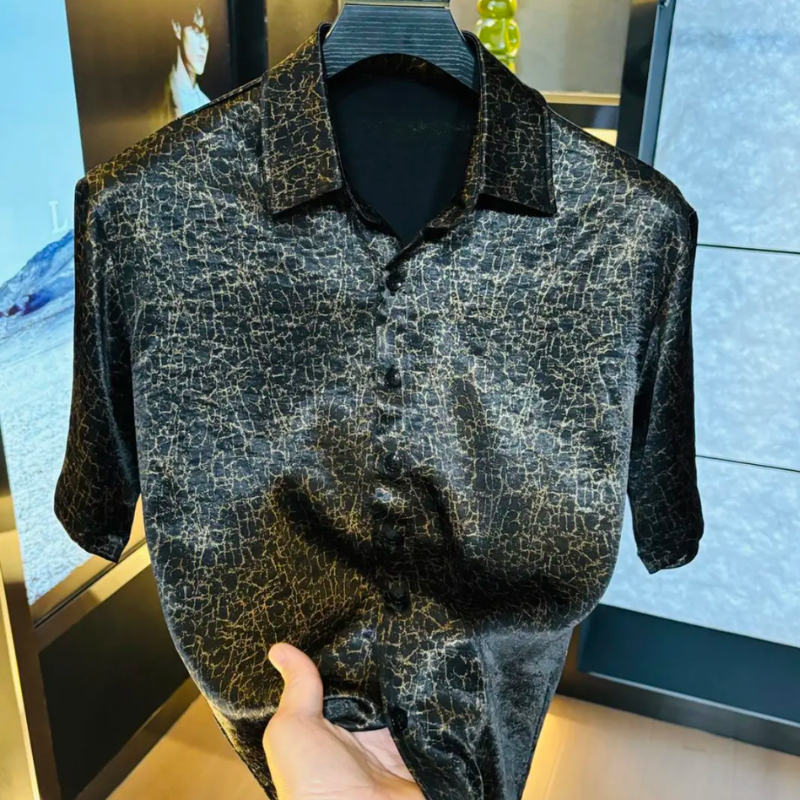 Kemeja Kasual Motif Elegan